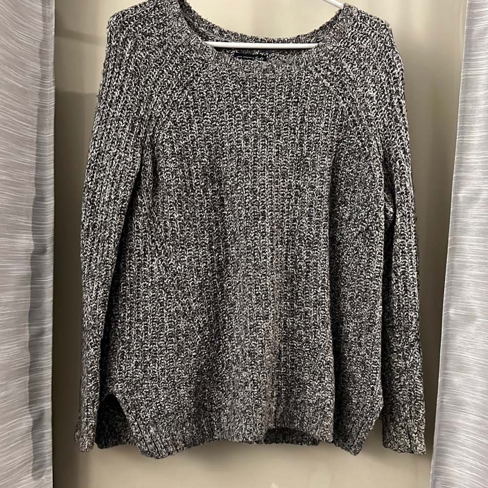Grey mix plush sweater from American Eagle. Size small.
